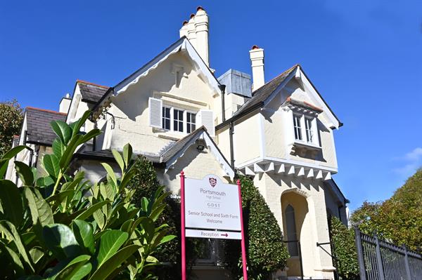 Sixth_Form_House_Entrance.jpg